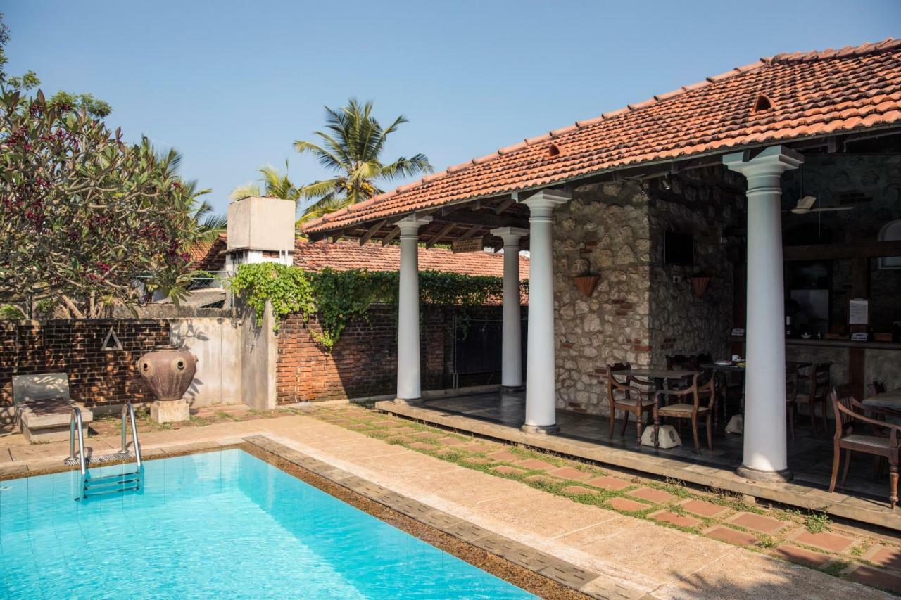 Villa Araliya *