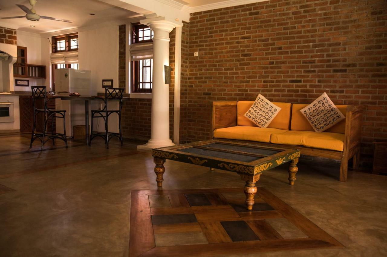 Araliya Negombo