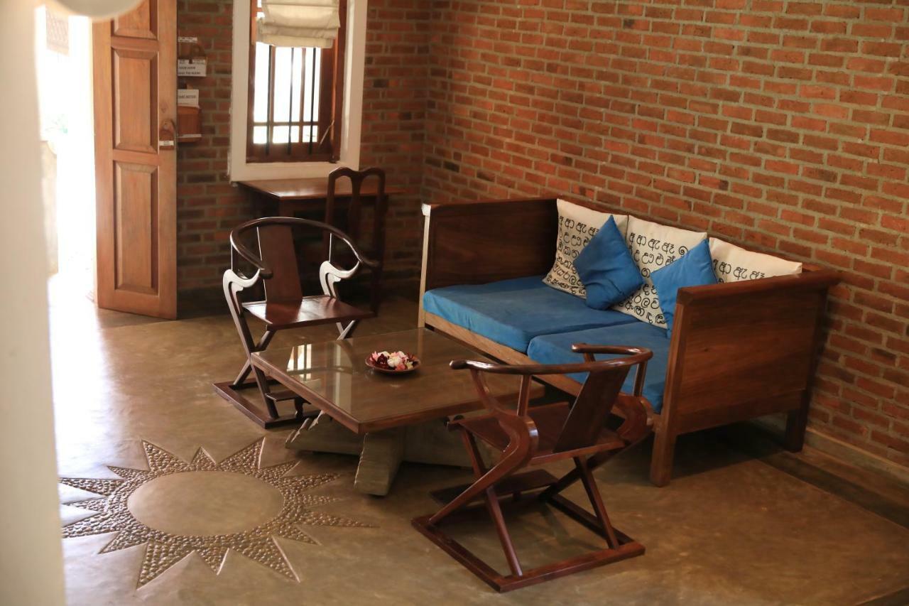 Araliya Villa *